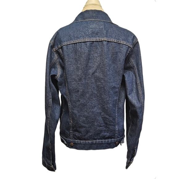 Levis Classic Large Blue Jean Jacket - Picture 2 of 7